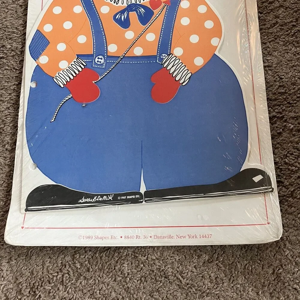 Vintage SHAPES ETC Creative Writing Book (1989) Clown - 10 Jumbo Sheets Paper